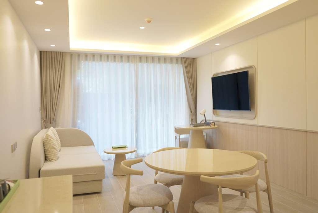 Hotel Wyndham Garden Naithon Phuket Habitación foto